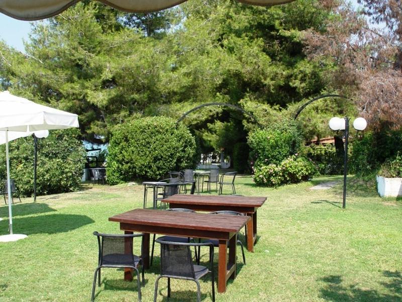 Para Thin Alos Inn Neos Marmaras Exterior foto