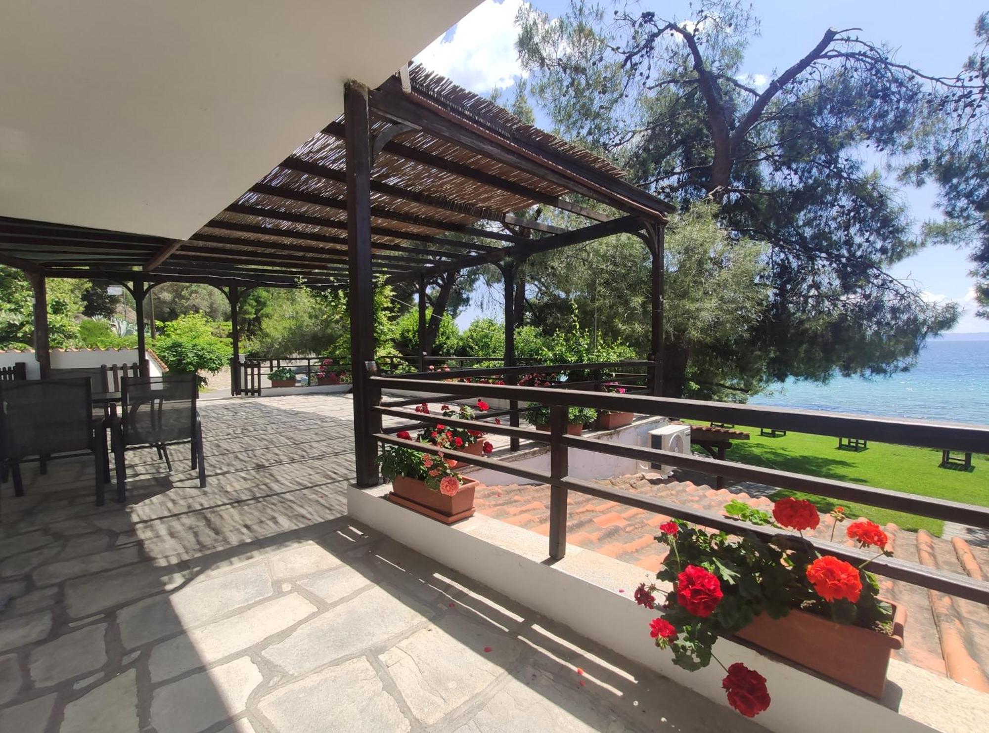 Para Thin Alos Inn Neos Marmaras Exterior foto